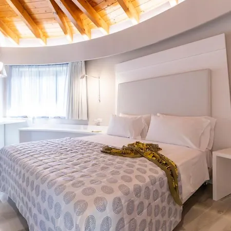 Ξενοδοχείο με διαμερίσματα Borgo Donna Canfora 2*