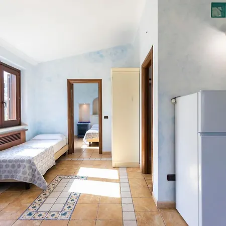 Borgo Donna Canfora 아파트호텔 4*