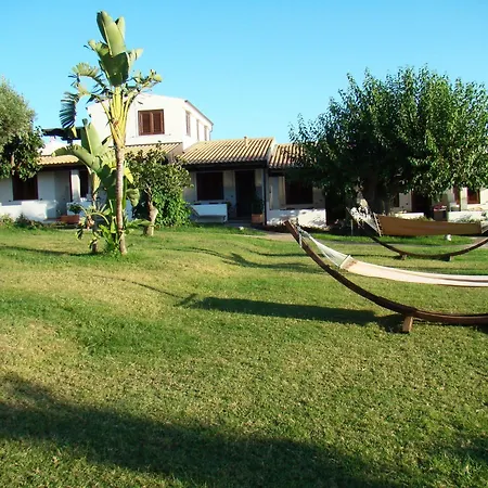 Ξενοδοχείο με διαμερίσματα Borgo Donna Canfora