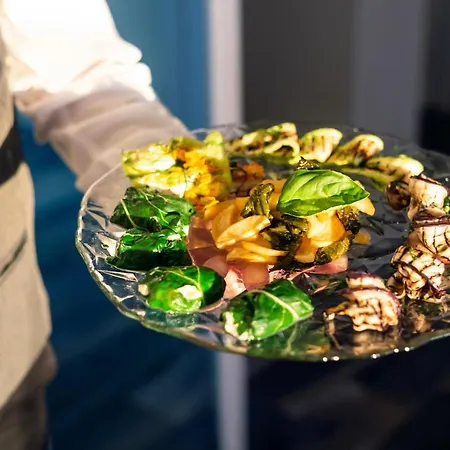 Borgo Donna Canfora מלון דירות 4*