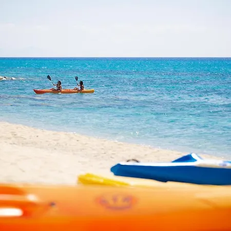 Borgo Donna Canfora Aparthotel Capo Vaticano
