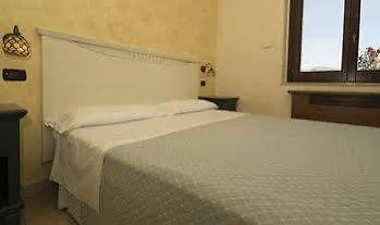 Borgo Donna Canfora 4* קאפו ואטיצ'אנו