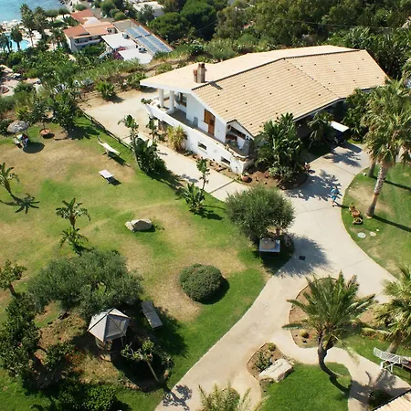 Borgo Donna Canfora 4*