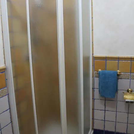 Borgo Donna Canfora מלון דירות 4*