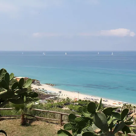 Borgo Donna Canfora מלון דירות 4*