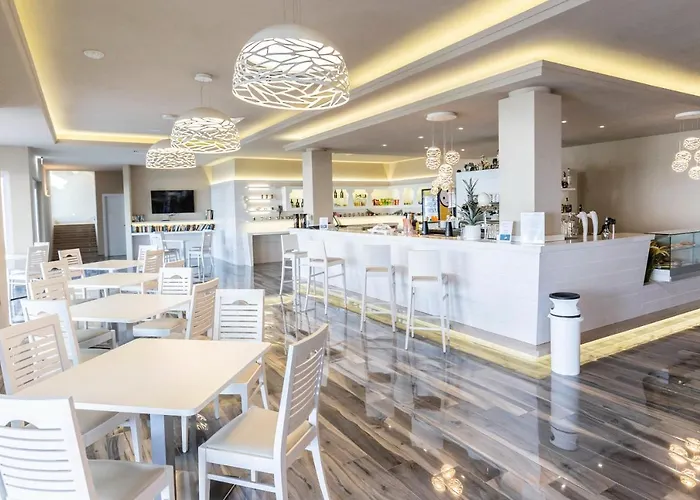 Apart-hotel Borgo Donna Canfora 4*