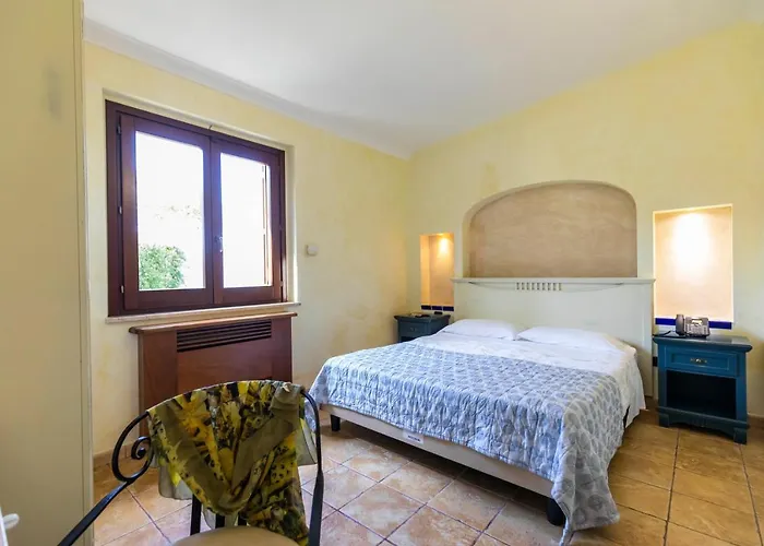 Borgo Donna Canfora Apart-hotel 4*