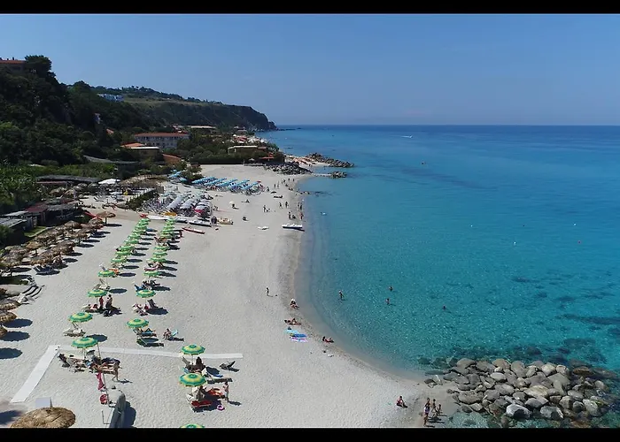 Borgo Donna Canfora Aparthotel 4*