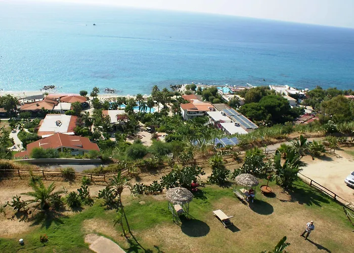 Borgo Donna Canfora Aparthotel Capo Vaticano